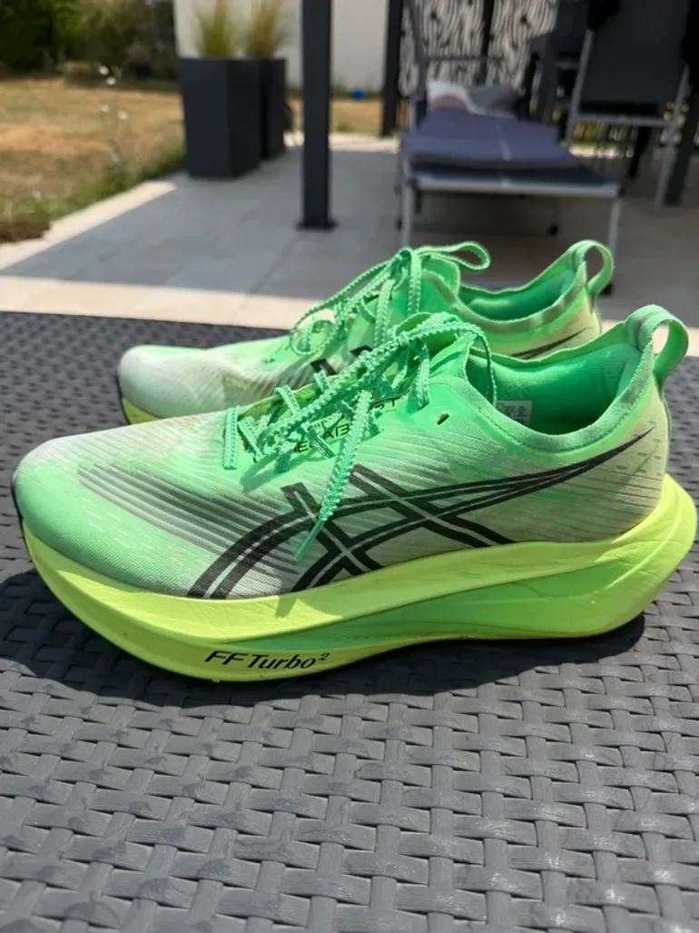 Gebrauchtes Asics Megablast bike — Bild 2 von 9