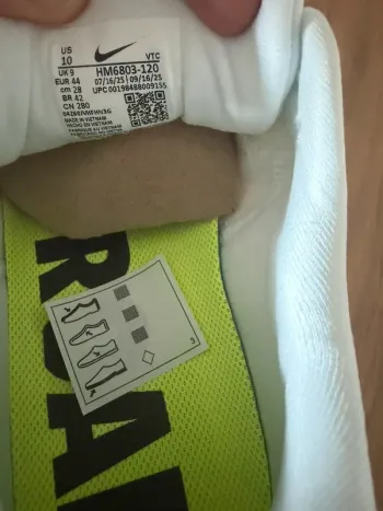 Tweedehands Nike Vomero 18 bike — afbeelding 3 van 5