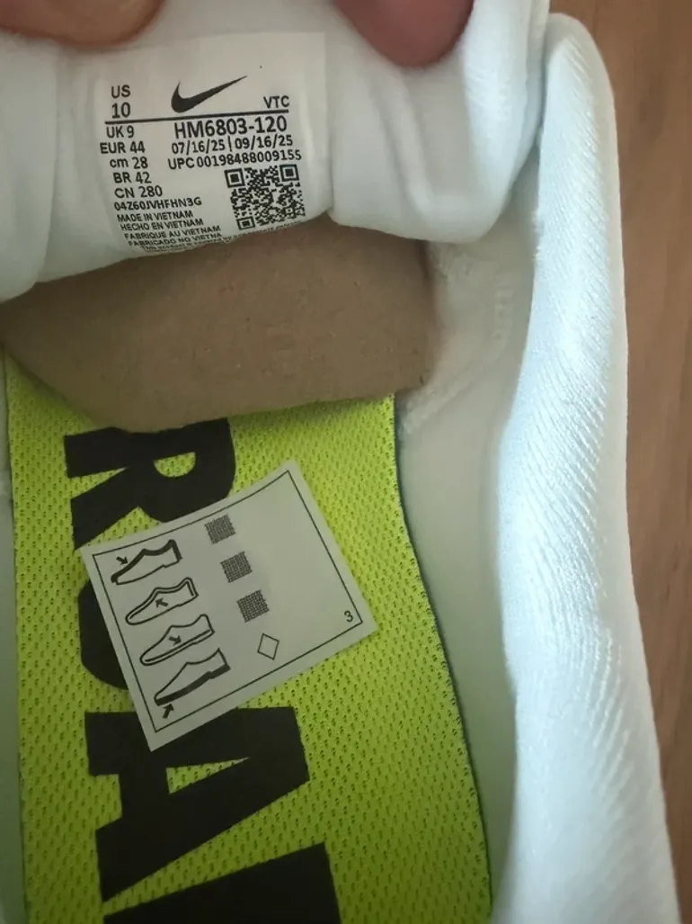 Tweedehands Nike Vomero 18 bike — afbeelding 3 van 5