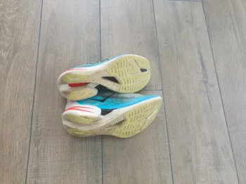 Used Hoka Running Shoes 42 2/3 bike — image 7 of 7
