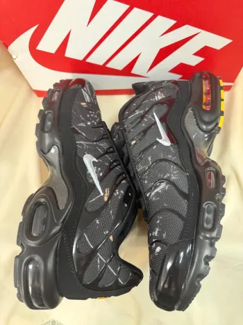 Used Nike Air Max Plus TN bike — image 4 of 6