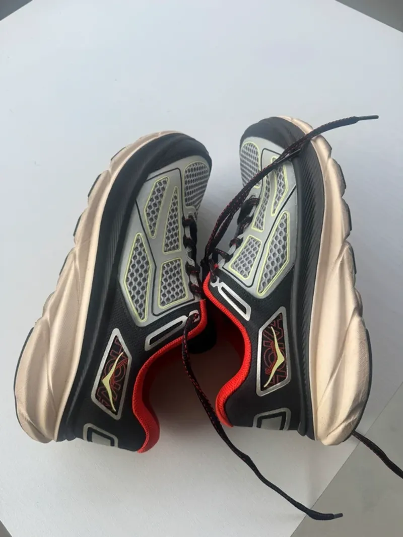 Brugt Hoka Clifton 9 Running Shoes
