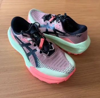 Použité Asics Trabuco Max 5 bike — obrázek 1 z 3