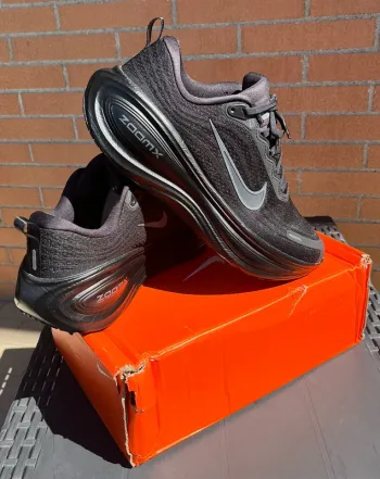 Used Nike Vomero Plus bike — image 2 of 12