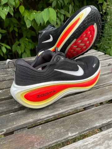 Used Nike Vomero Plus Running Shoes