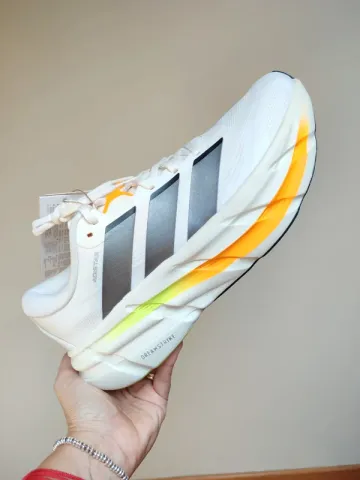 Käytetty Adidas Adistar 5 Running Shoes