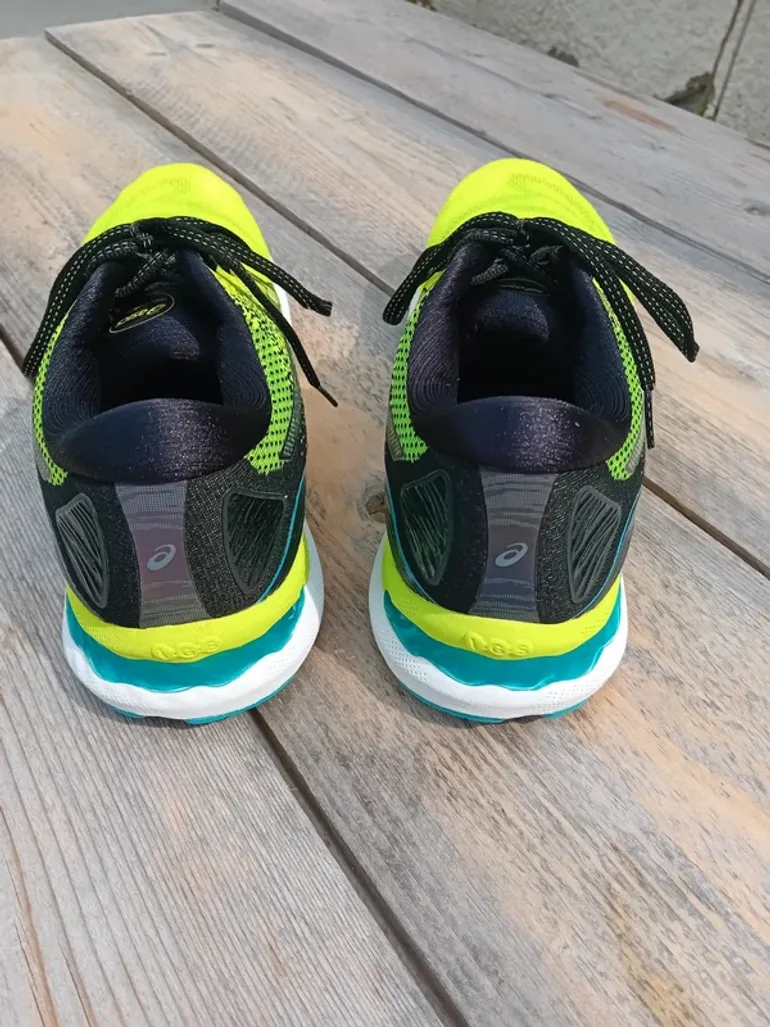 Used Asics Nimbus 23 bike — image 4 of 4
