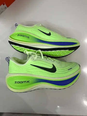 Used Nike Vomero Plus Running Shoes