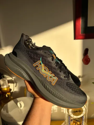 Used Hoka Mach 6 Running Shoes