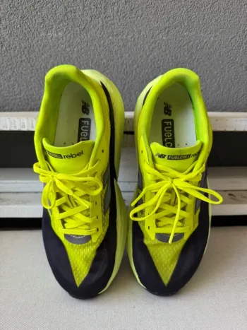 Tweedehands New Balance Rebel V5 bike — afbeelding 4 van 7