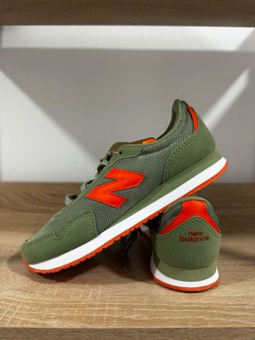 Used New Balance 323 Running Shoes