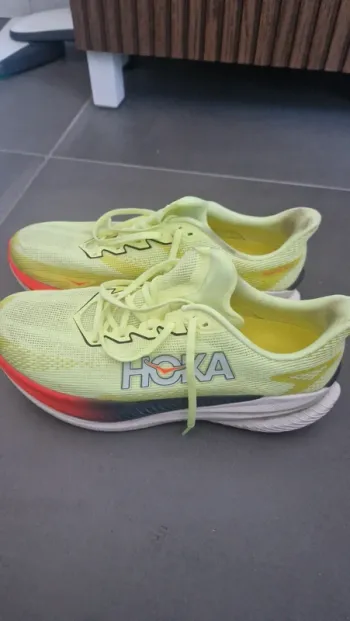 Used Hoka Scarpe bike — image 2 of 5
