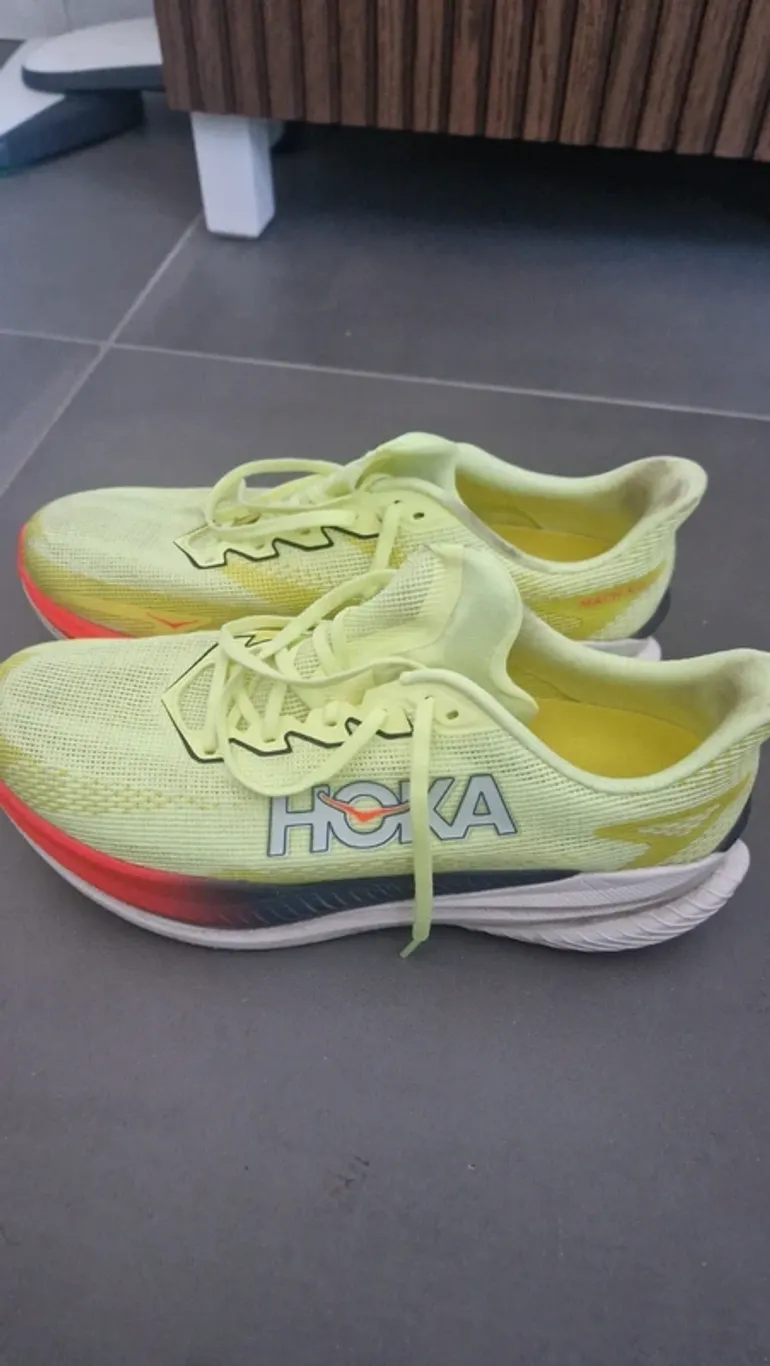Used Hoka Scarpe bike — image 2 of 5