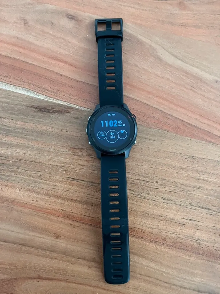 Used Garmin Forerunner 255 bike — image 1 of 6
