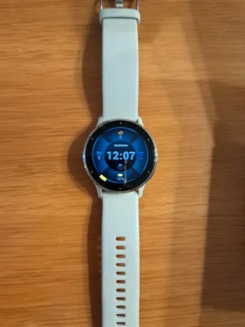 Used Garmin Venu 3 bike — image 3 of 3