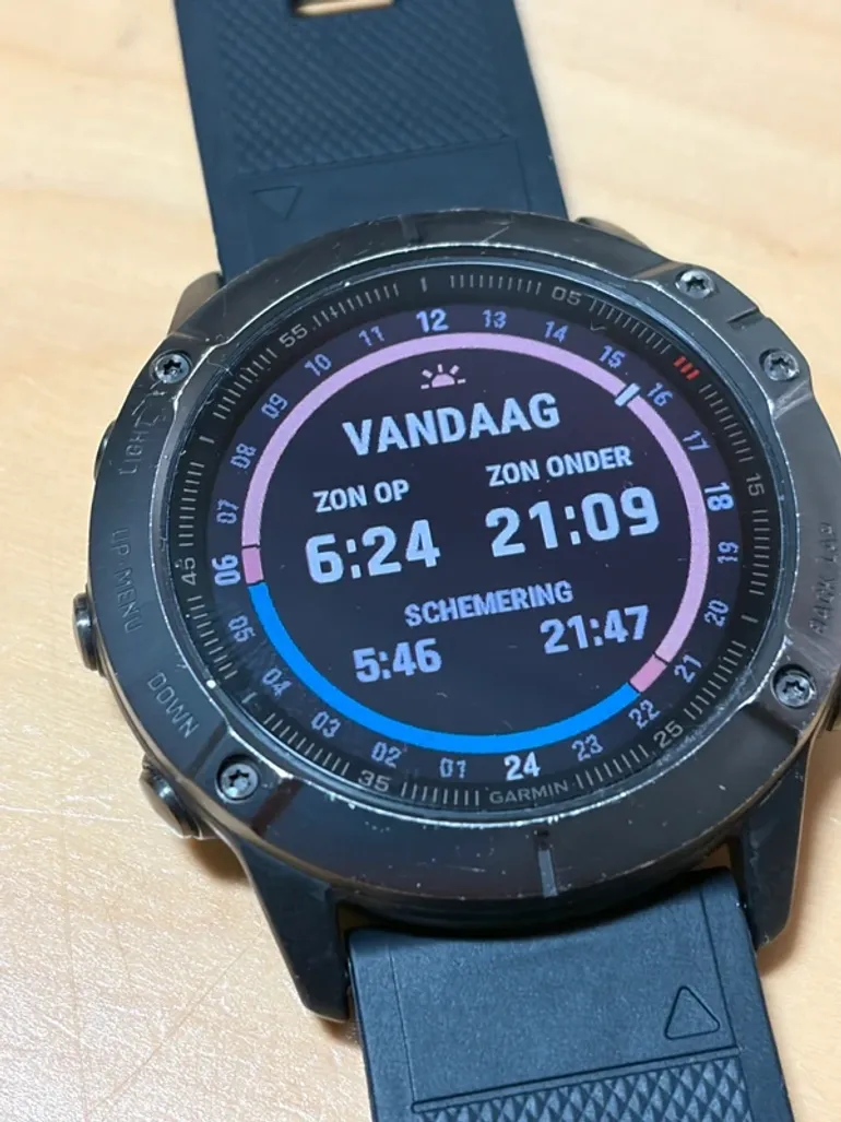 Used Garmin Fenix 6X Saffier bike — image 3 of 6