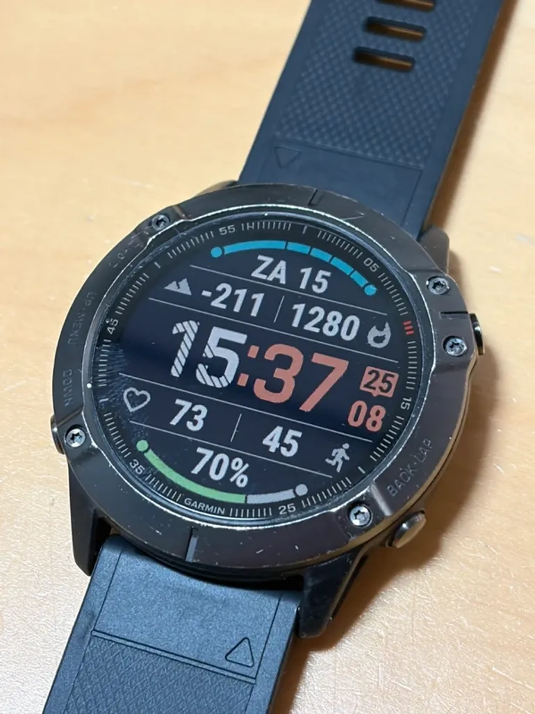 Used Garmin Fenix 6X Saffier bike — image 2 of 6