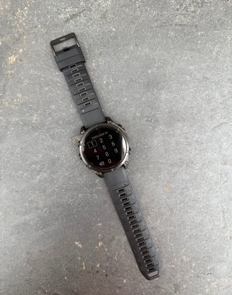 Used Garmin Fenix 8 Sapphire AMOLED bike — image 3 of 4