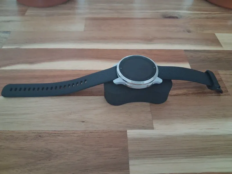 Used Garmin Venu 2S Electronics
