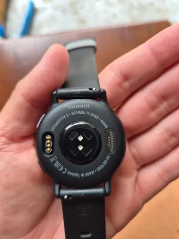 Used Garmin Vivoactive 5 bike — image 4 of 4