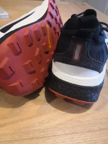 Käytetty Adidas Stella McCartney bike — kuva 5 / 5