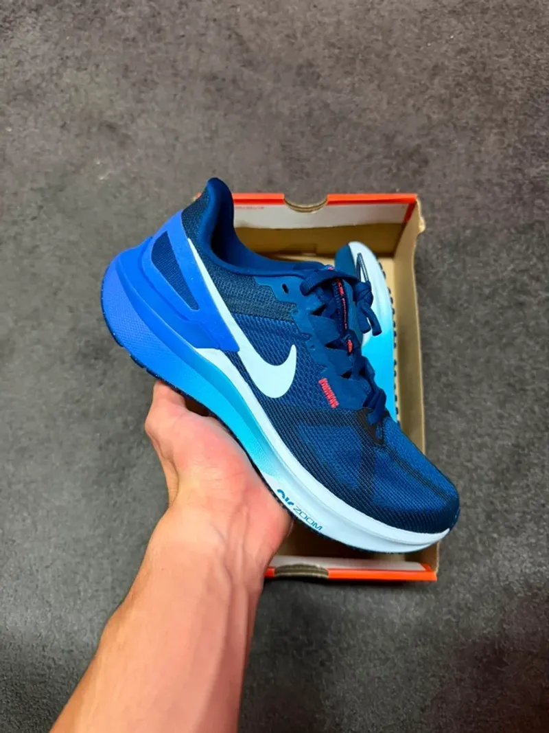 Brugt Nike Zoom Structure 25 Running Shoes