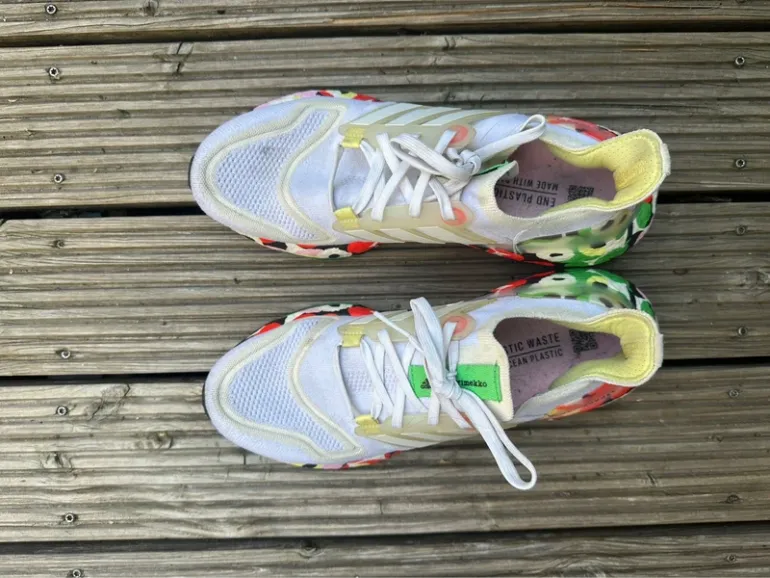 Tweedehands Adidas Ultraboost 22 W X Marimekko bike — afbeelding 2 van 11