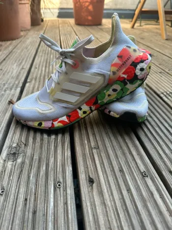 Tweedehands Adidas Ultraboost 22 W X Marimekko bike — afbeelding 9 van 11