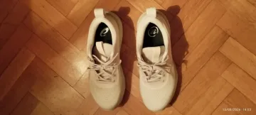 Tweedehands Asics Running Shoes bike — afbeelding 2 van 7