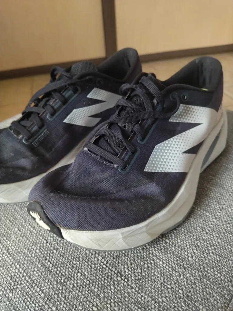 New Balance FuelCell Rebel v4 bike d'occasion — image 5 sur 5