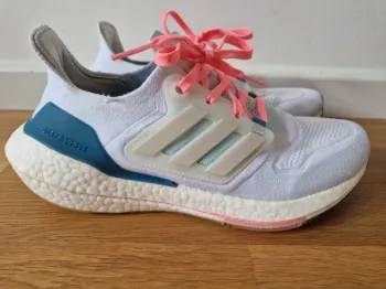 Tweedehands Adidas Ultraboost bike — afbeelding 1 van 7