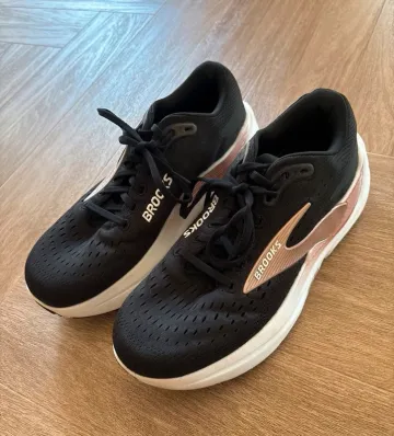 Used Brooks Ghost Max Running Shoes