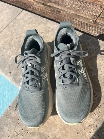 Used Asics Gel Nimbus 27 bike — image 4 of 5