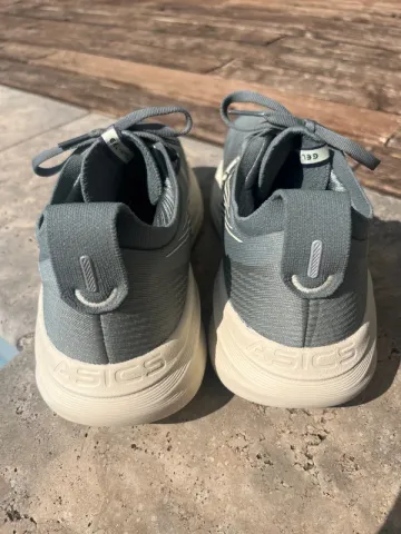 Used Asics Gel Nimbus 27 bike — image 2 of 5