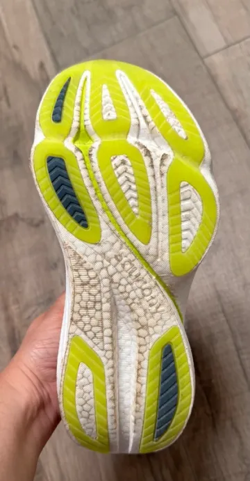 Tweedehands Saucony Endorphin Azura bike — afbeelding 4 van 5