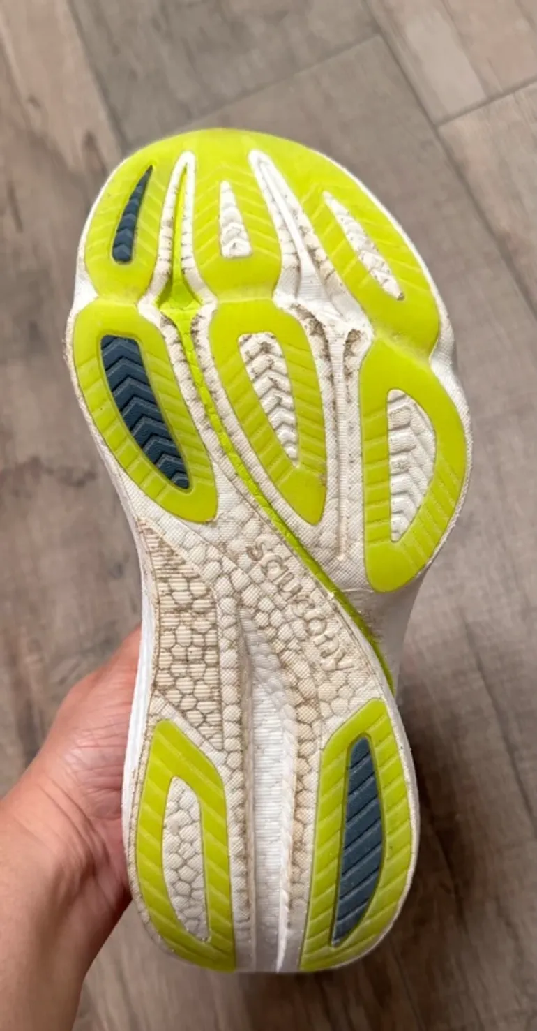 Tweedehands Saucony Endorphin Azura bike — afbeelding 4 van 5