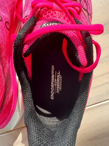 Używany Saucony Endorphin Speed 5 bike — zdjęcie 3 z 3