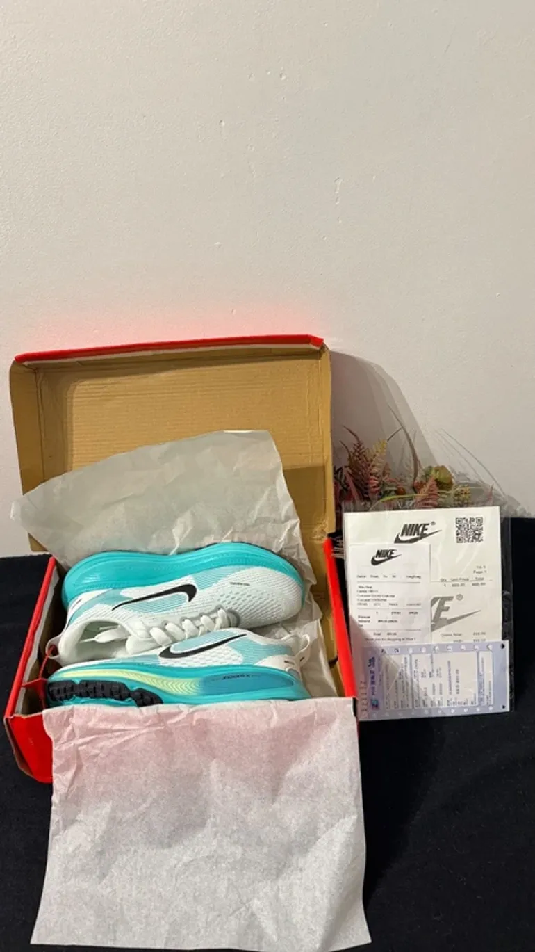 Tweedehands Nike Vomero 18 bike — afbeelding 2 van 8