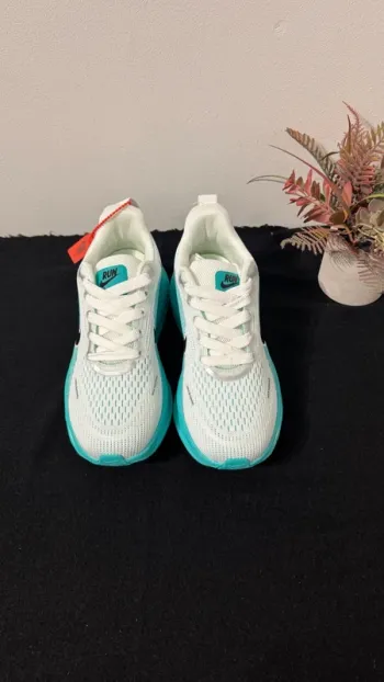 Tweedehands Nike Vomero 18 bike — afbeelding 6 van 8
