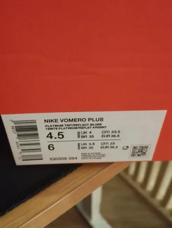 Used Nike Vomero Plus bike — image 12 of 12