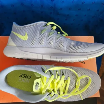 Nike Free Run 5.0 bike d'occasion — image 10 sur 11