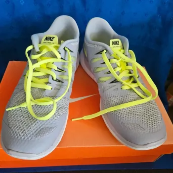 Nike Free Run 5.0 bike d'occasion — image 7 sur 11