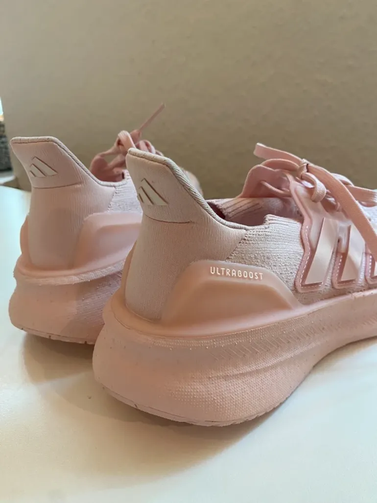 Used Adidas Ultraboost 5 W bike — image 3 of 6