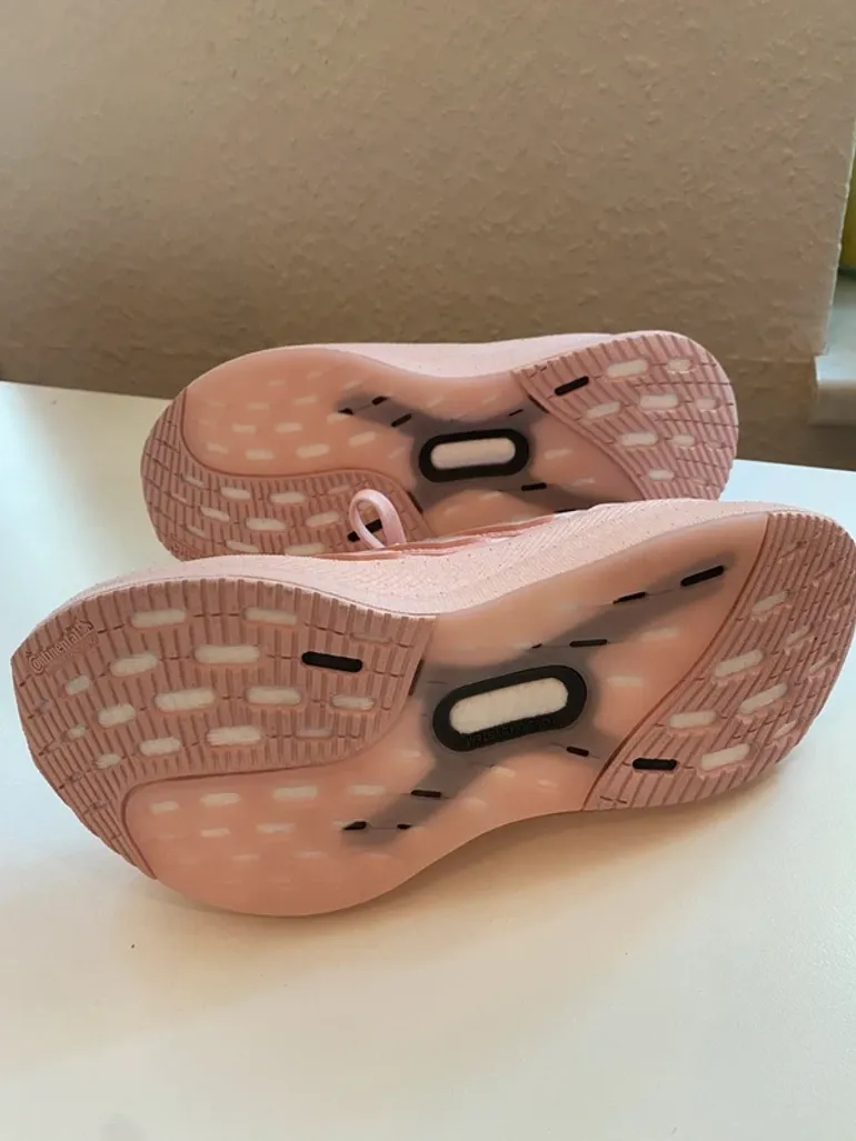 Used Adidas Ultraboost 5 W bike — image 5 of 6