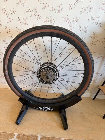 Schwalbe G-One RS Pro 2026 Tyres & Tubes d'occasion