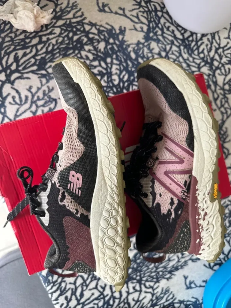 Gebrauchtes New Balance Hierro v7 bike — Bild 5 von 9