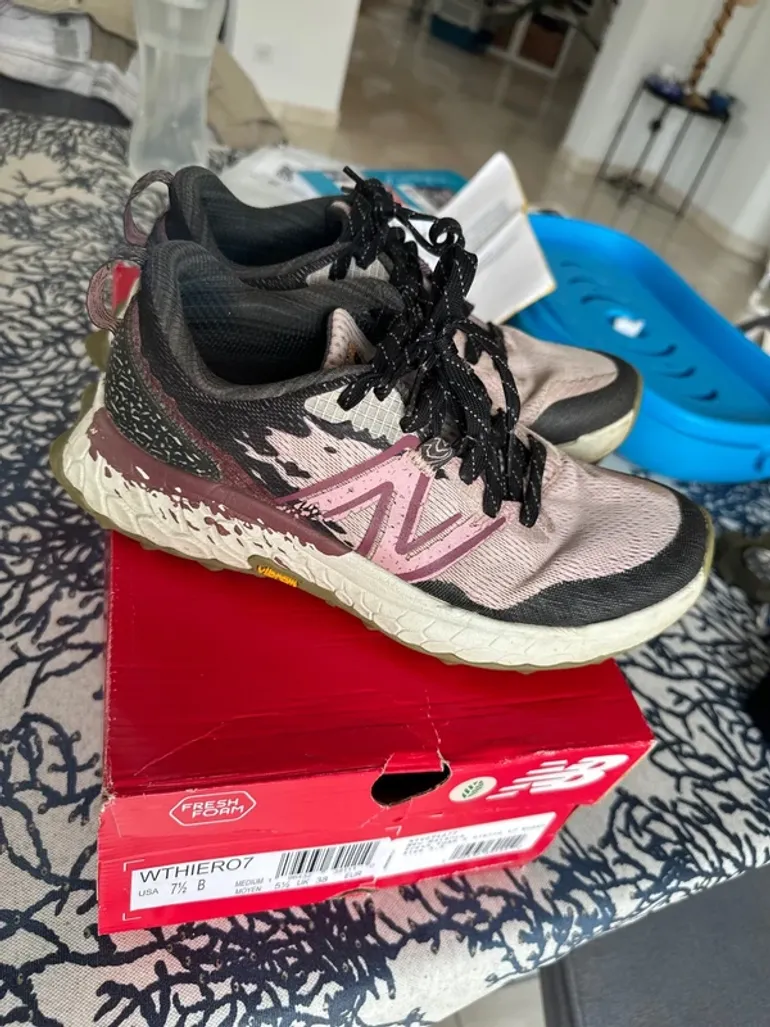 Gebrauchtes New Balance Hierro v7 bike — Bild 2 von 9