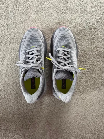 Tweedehands Hoka Clifton 9 GTX bike — afbeelding 3 van 6
