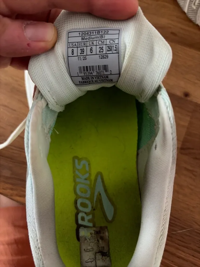 Used Brooks Ghost 17 bike — image 4 of 4