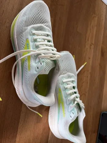 Used Brooks Ghost 17 bike — image 2 of 4